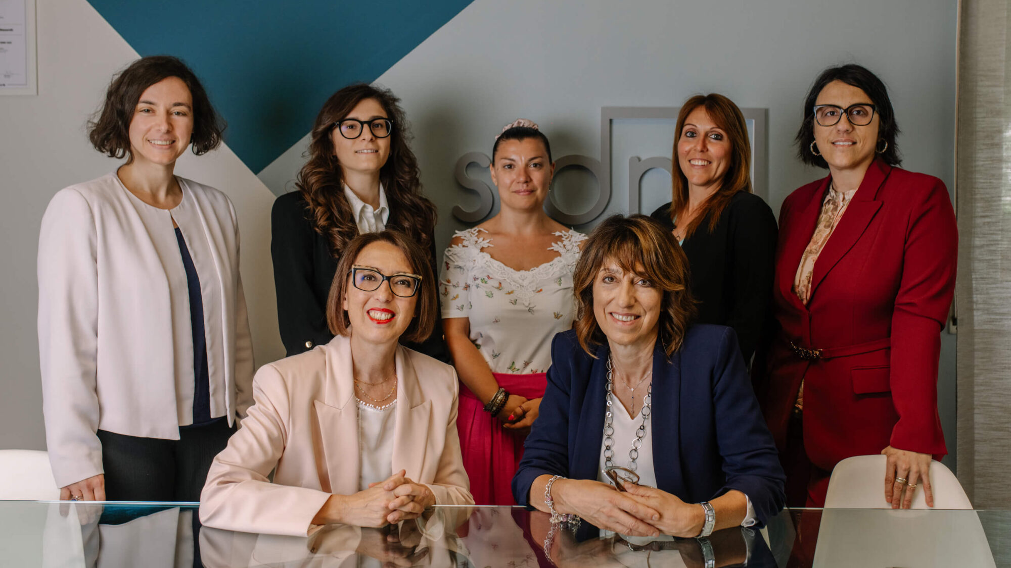 Il team dello Studio Legale Dehò Masserelli nella sede di Monza